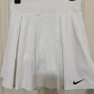 Nike Women's White Tennis Skirt